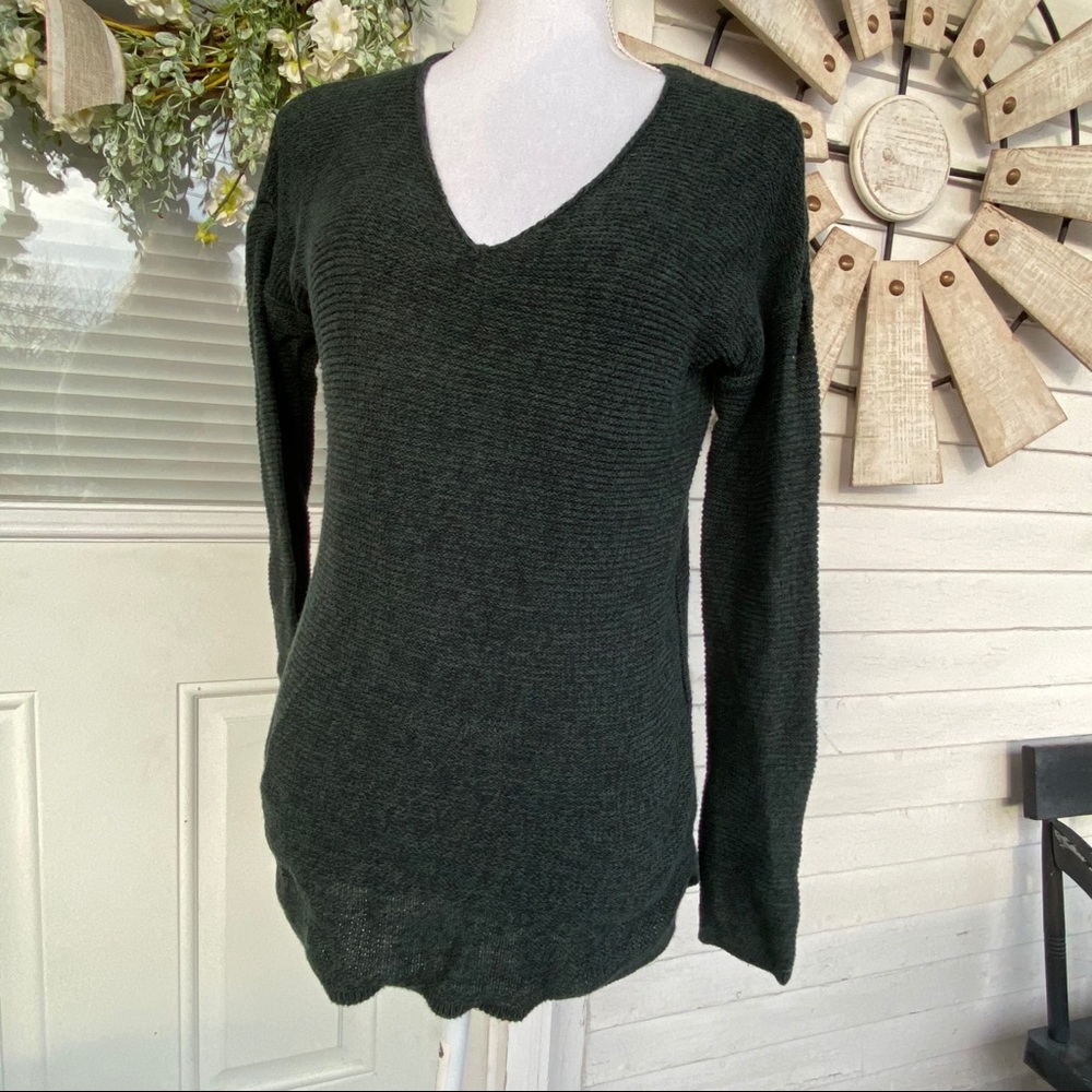 Old Navy Dark Green V Neck Pullover Sweater - Picture 6 of 6